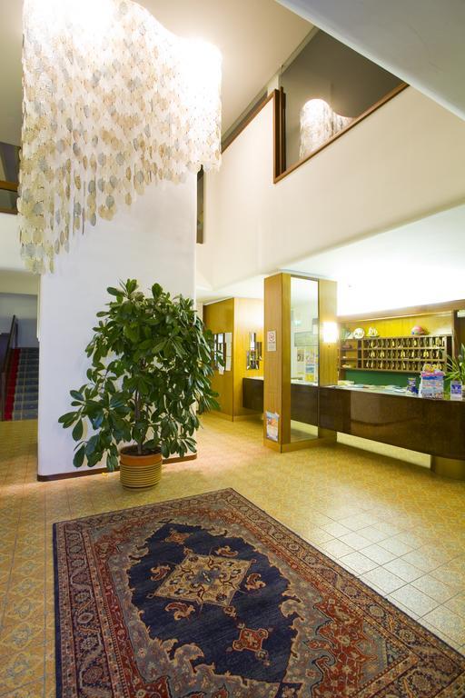 Hotel Metropol Caorle Habitación foto